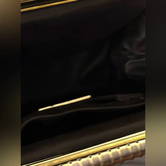 Viva vintage leather crossbody/ handle handbag - Picture 7 of 8